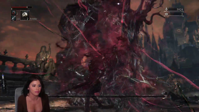 Adrianna Chechik beats Bloodborne boss on first try as a 2-year gamer