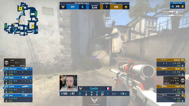 ZywOo hits insane shot