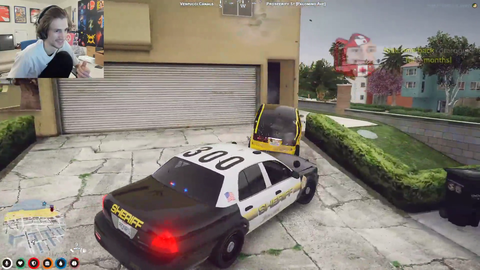 xQc is enjoying the cop chase vs Abdul