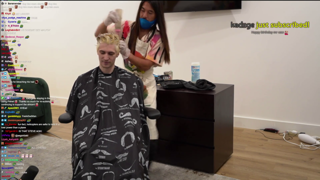 xQcOW - Things Get Intimate Between xQc and Hairdresser