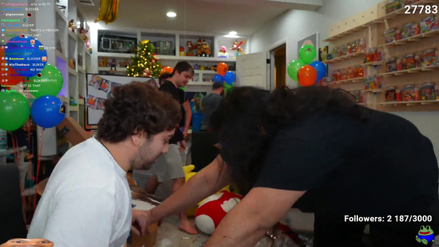 Simply's and Slick's gift to Mizkif