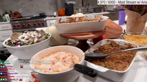 QT shows result of 12h of cooking for OTK Friendsgiving