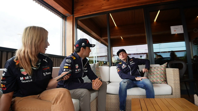F1 World champion Max Verstappen tries to set his friend up with twitch streamer