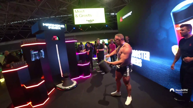 Knut - Sets New Record Twitchcon