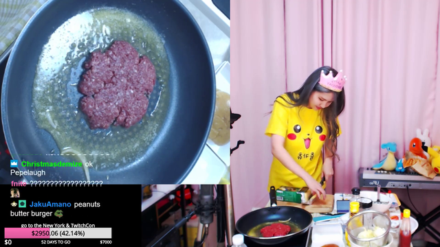 Korean Partnered Streamer frying a burger