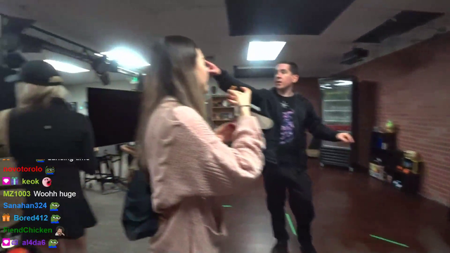 Female streamers discover Devin Nash's special couch