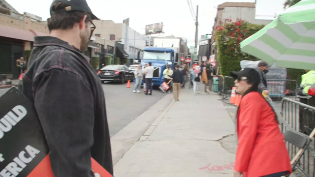 Someone special shows up at the Writer's strike picket