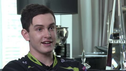 Rocket League professional player from Oceania thanks London for not shouting USA at RLCS LAN and gets a nice response