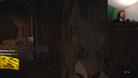 Forsen notices extra hands