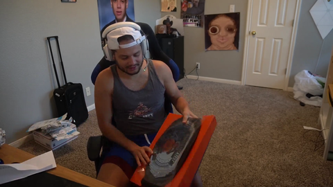 TSM gives Erobb a gift