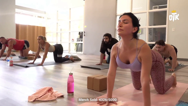 Mizkif unfortunate POV during hot yoga