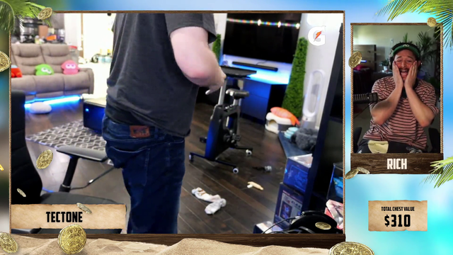 Teccy shows off his pipes