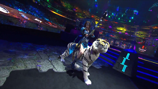 SHOOT ME PLS (DOTA 2 Cosplay Contest)