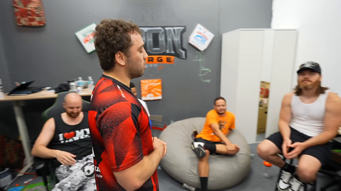 Mizkif got super emotional and chokes up on thinking about how WillNeff has helped him and been there for him as a friend 