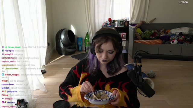 Minx eats dirt for 200 subs