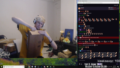 xQc gets a new keyboard
