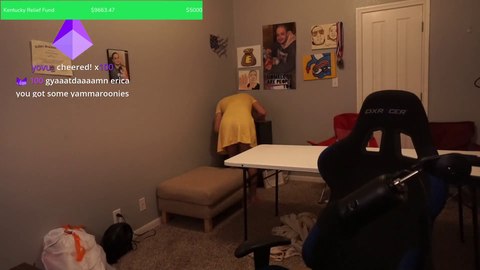 Shameless Just Chatting streamer bends over for money