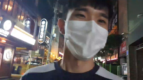 Twitch streamer Krustingkevin being followed and harassed by a drunk boomer