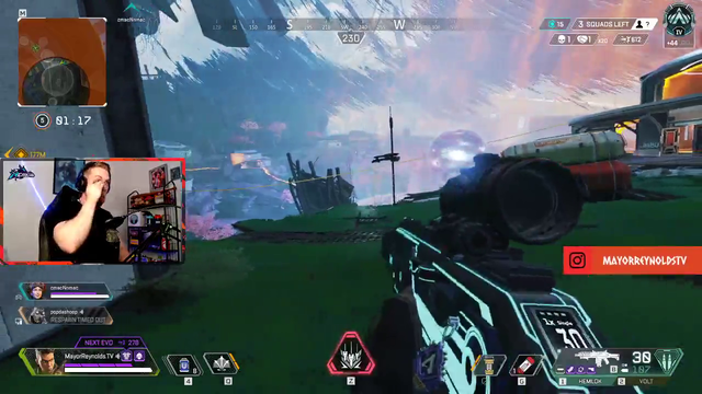Man's glass eye falls off during an Apex Legends ranked match.