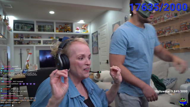 Mizkif shows Simply's mom what supplements he takes