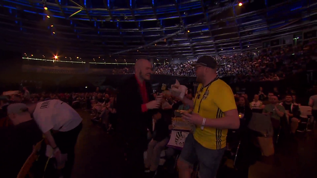 Dota 2 talent steals 20 euro burger