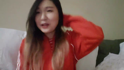 Hachu realize her English is bad