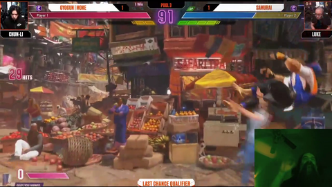 Aris orders wings