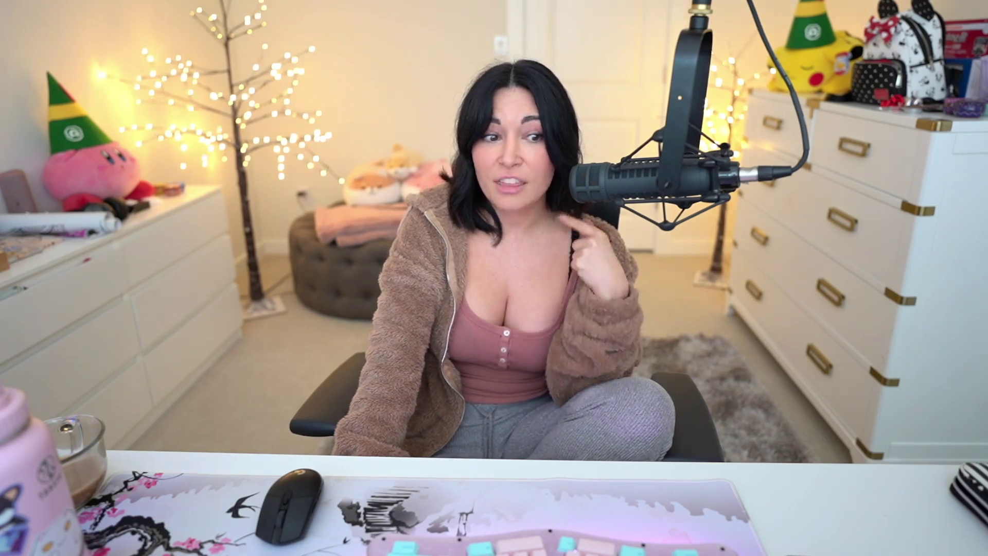 Alinity jerk.ate