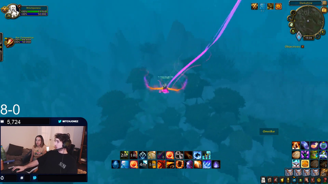 Mitch explains WoW Arena synergy to his GF