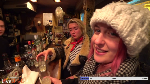 Bartender saying naughty things doesn't realize Starbitzychan speaks Japanese #Busted