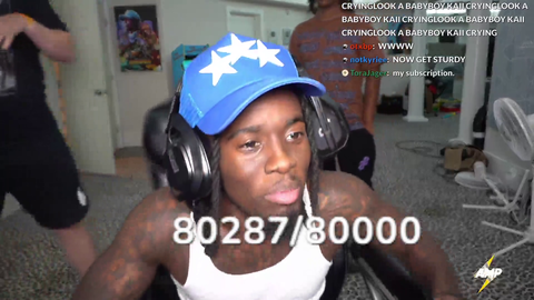 Kai Cenat's mom calls him after reaching 80,000 subscribers
