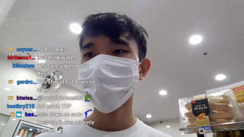 Jinnytty to receive up to a 2 week ban for TLOU2 comments.