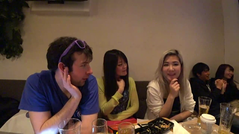 Becca asks her chat which streamer they prefer between Greek and Forsen