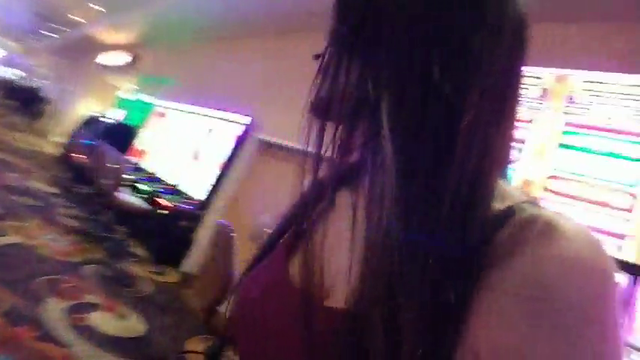 Jaycegee gets recognized while out with her dad