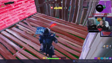 Tfue loses it over xQc again