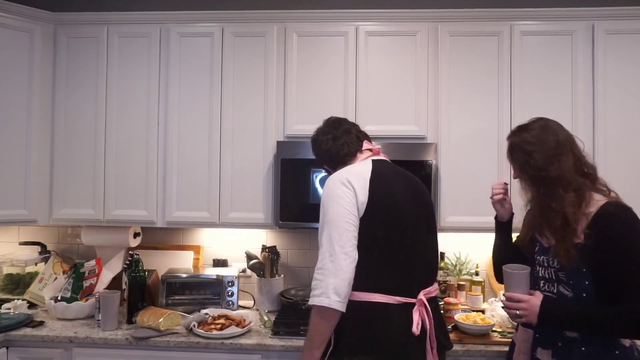 Drunk Sodapoppin's friend makes a terrible mistake while cooking