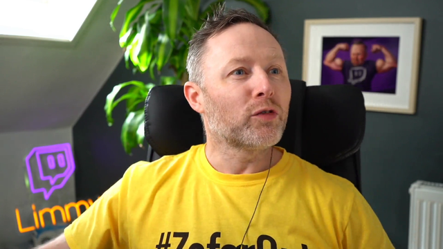 Limmy congratulates a viewer having the worst year of his life