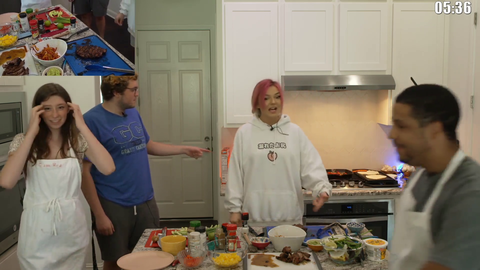 Nick and Malena are getting along well during the cooking competition