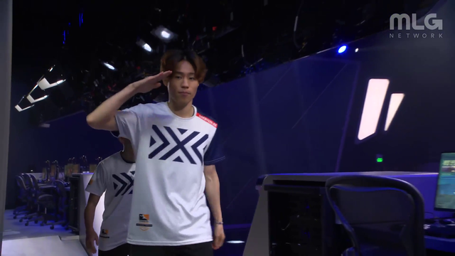 Saebyeolbe Salutes in solidarity TriHard 7
