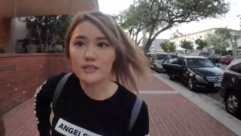 Angelskimi Helping chat to kreygasm