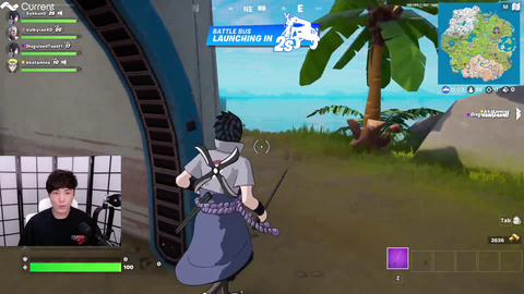 Valkyrae has had it with Sykkuno skilling up his conversation starter skill.