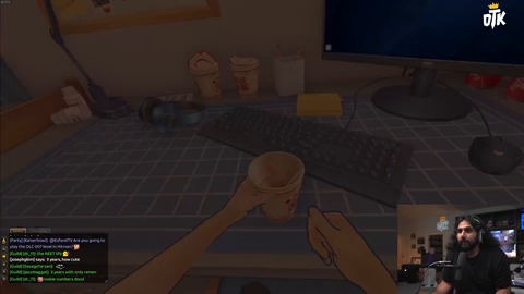 Streamer Scared so Bad he Breaks his Mic