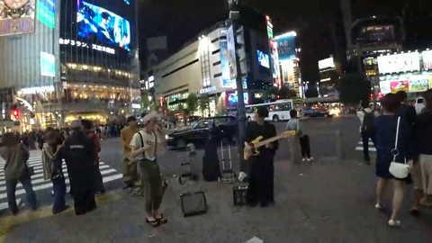These amazing Japanese street performers