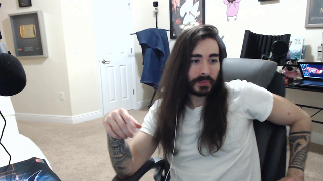 Moist on Gambling streams