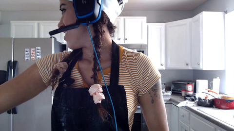 Macaiyla shows tylers keyboard