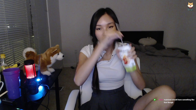 Water loses to a packet of apple juice