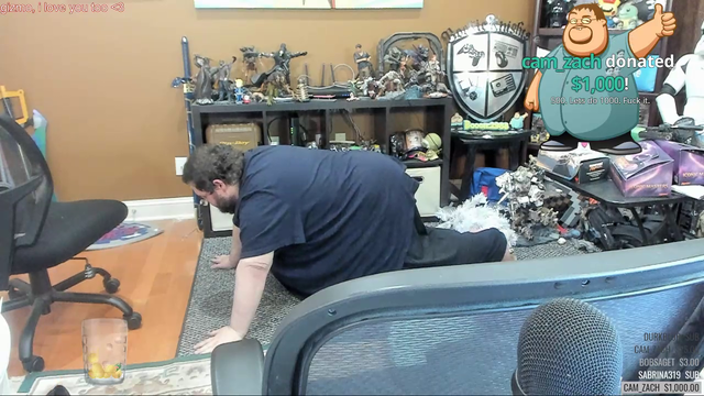 Boogie2988 does a push-up for this first time