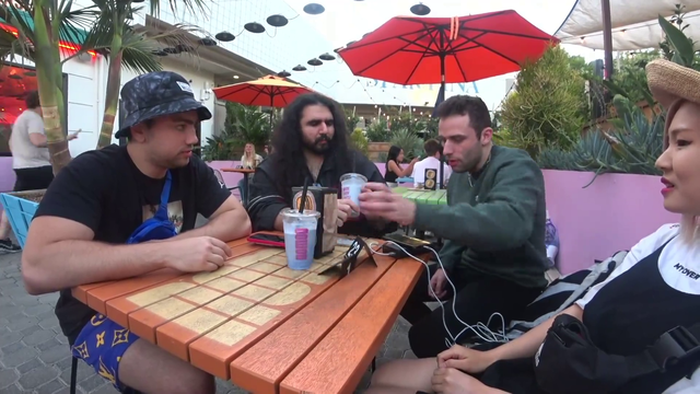 Hachubby tries Mizkif's drink
