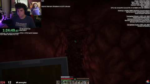 Streamer finds netherite for the first time