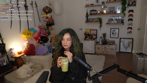 Valkyrae says Nina should stay banned